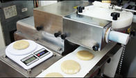 Musardez le gâteau faisant la machine avec la technologie de brevet, fabricant de gâteau de lune